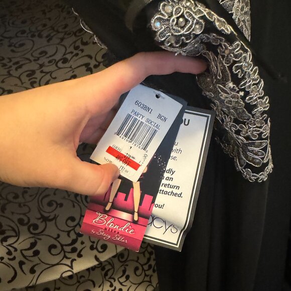 Black Detailed Bodycon Fit with a Slit Prom Dress - Picture 5 of 5